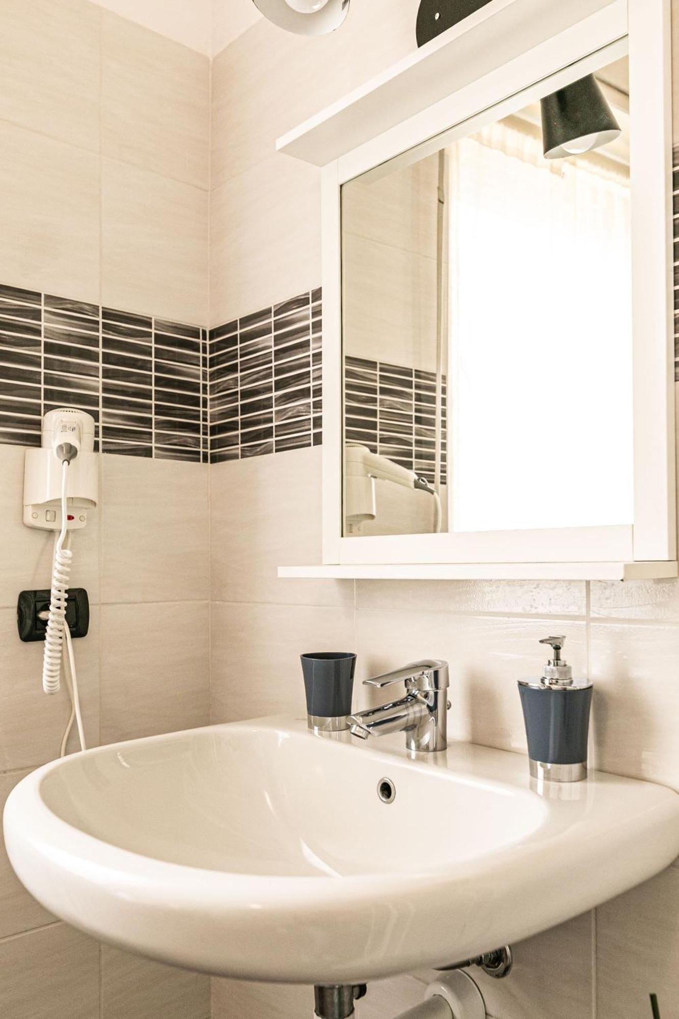 Ingarda Rooms Cavalcaselle Dış mekan fotoğraf